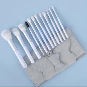 12-piece Clear Sky Makeup Brush Set - Image 2