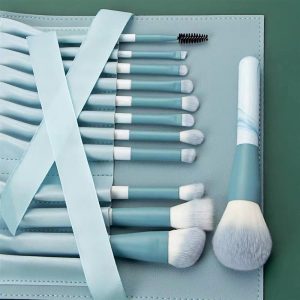 12-piece Clear Sky Makeup Brush Set - Image 1